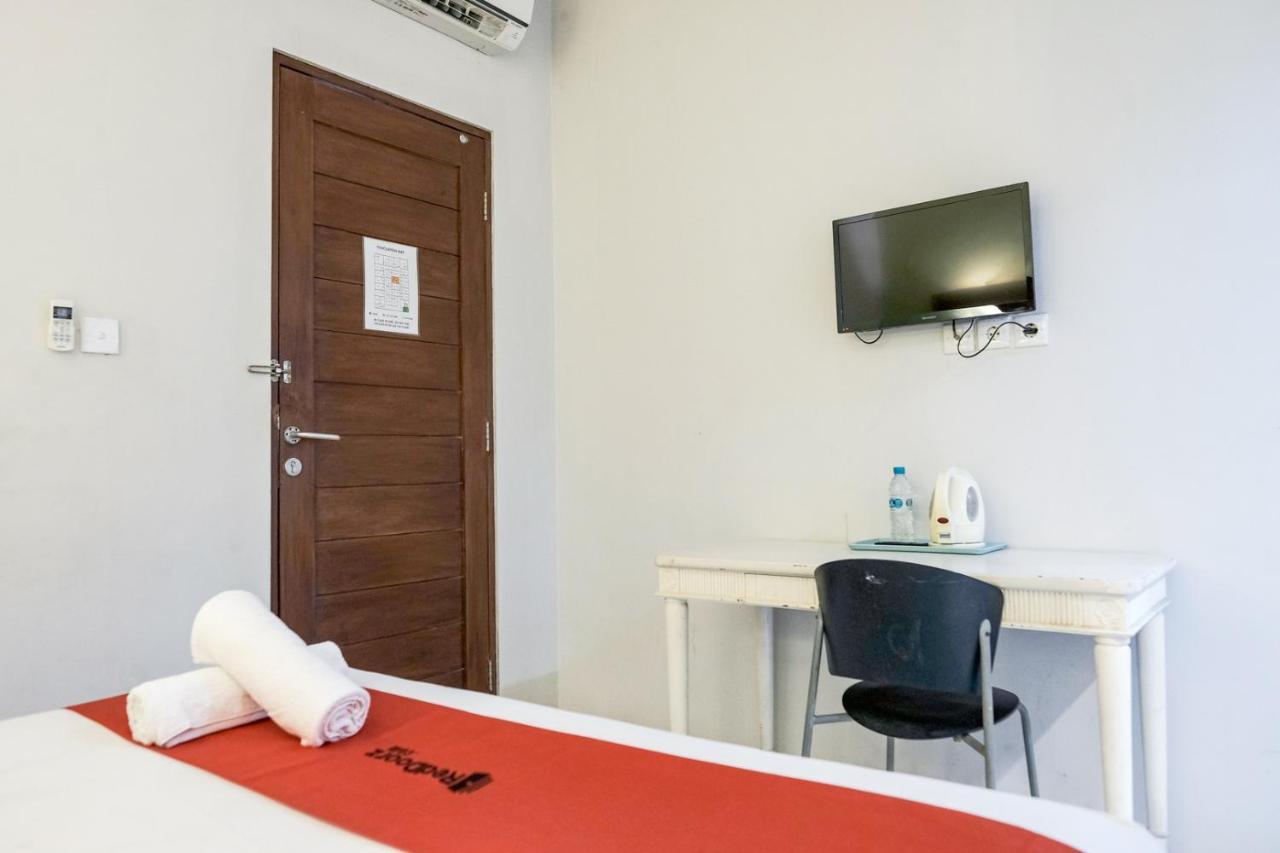 RedDoorz Plus at Sunrise Hotel Sanur Exterior foto