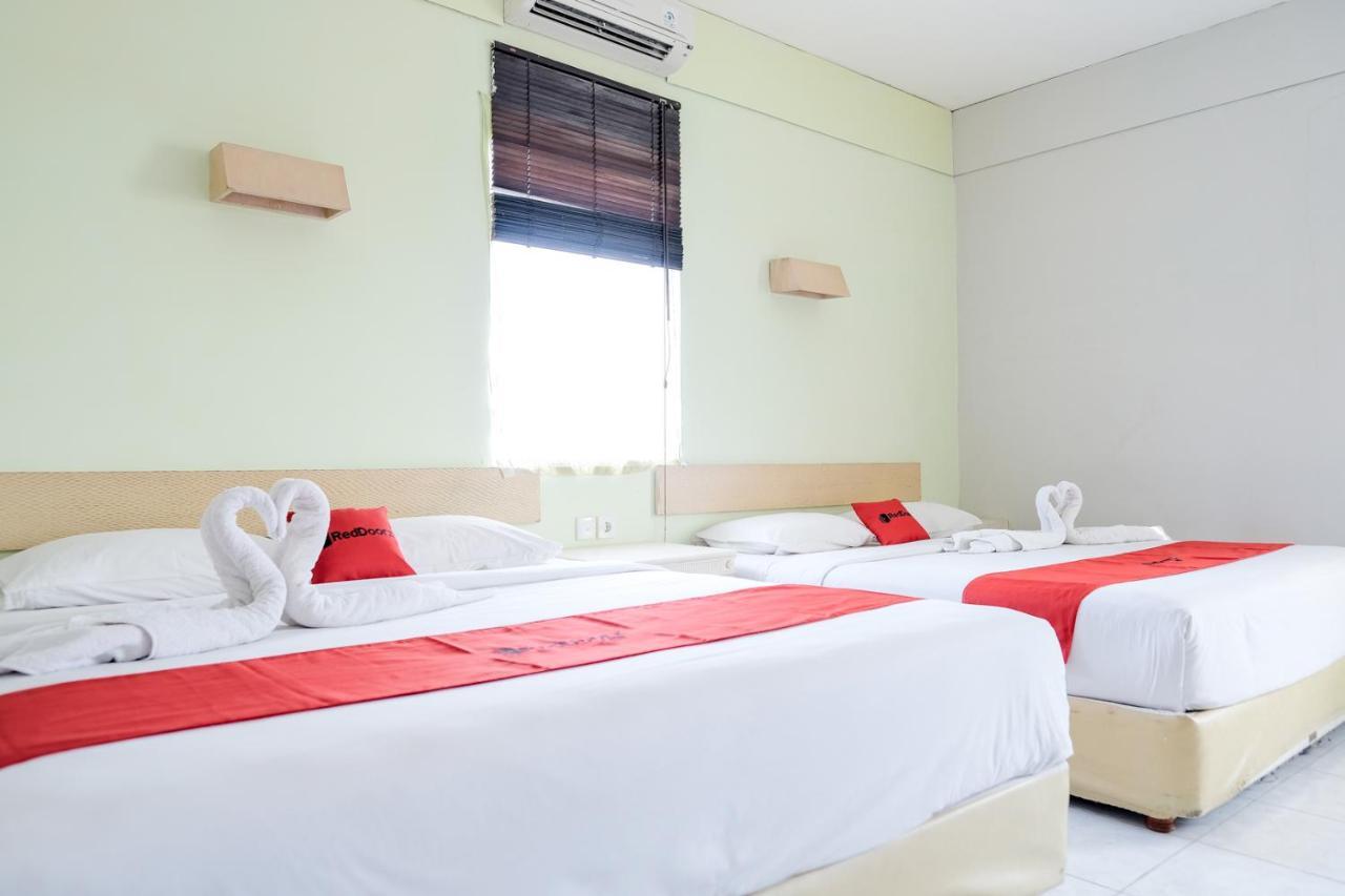 RedDoorz Plus at Sunrise Hotel Sanur Exterior foto