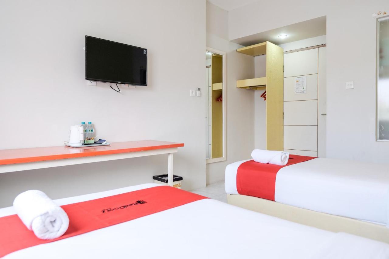 RedDoorz Plus at Sunrise Hotel Sanur Exterior foto