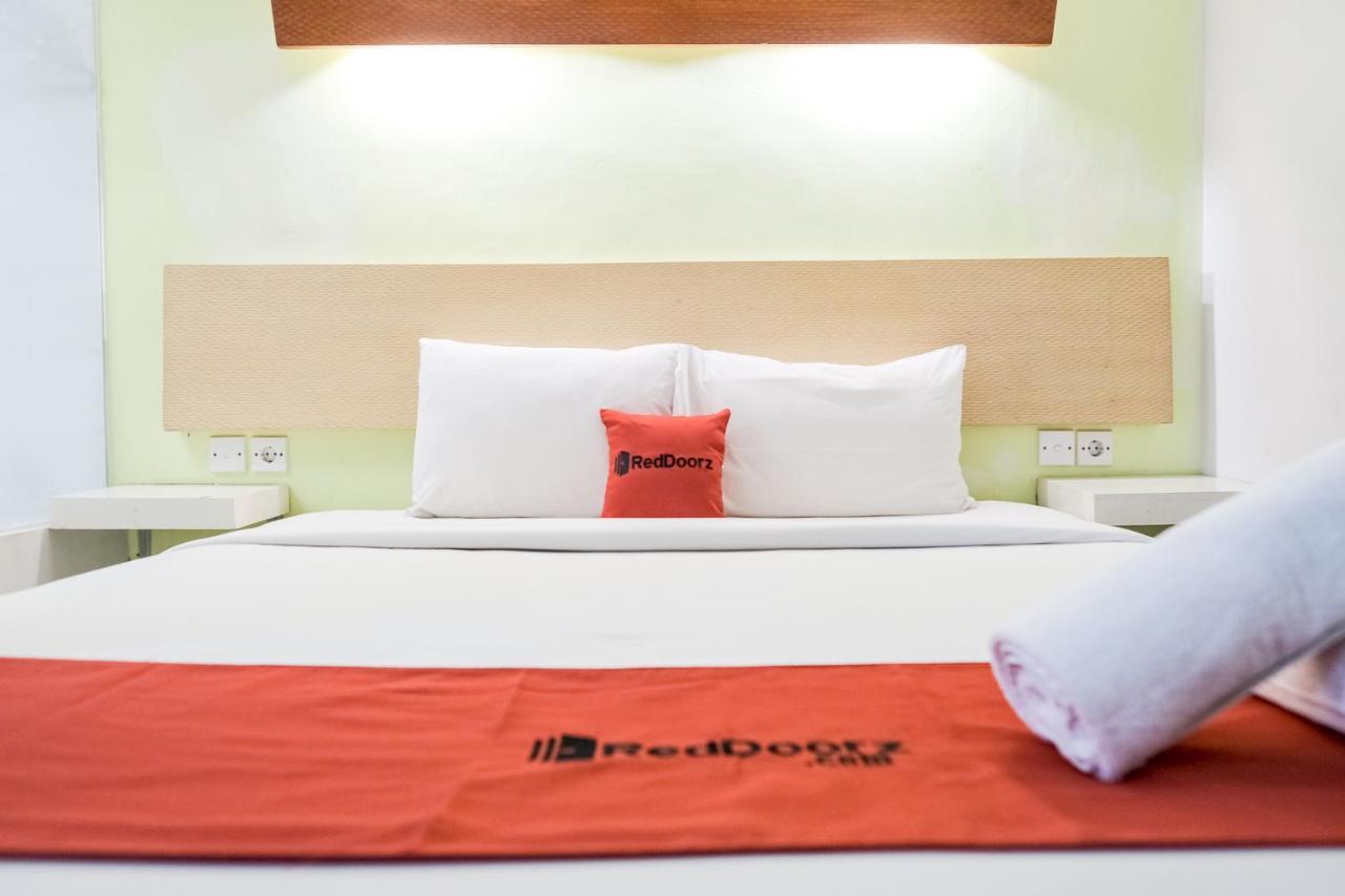 RedDoorz Plus at Sunrise Hotel Sanur Exterior foto