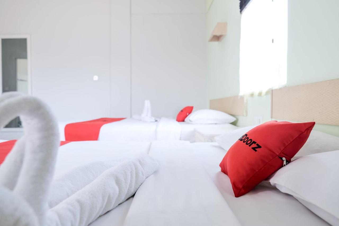 RedDoorz Plus at Sunrise Hotel Sanur Exterior foto