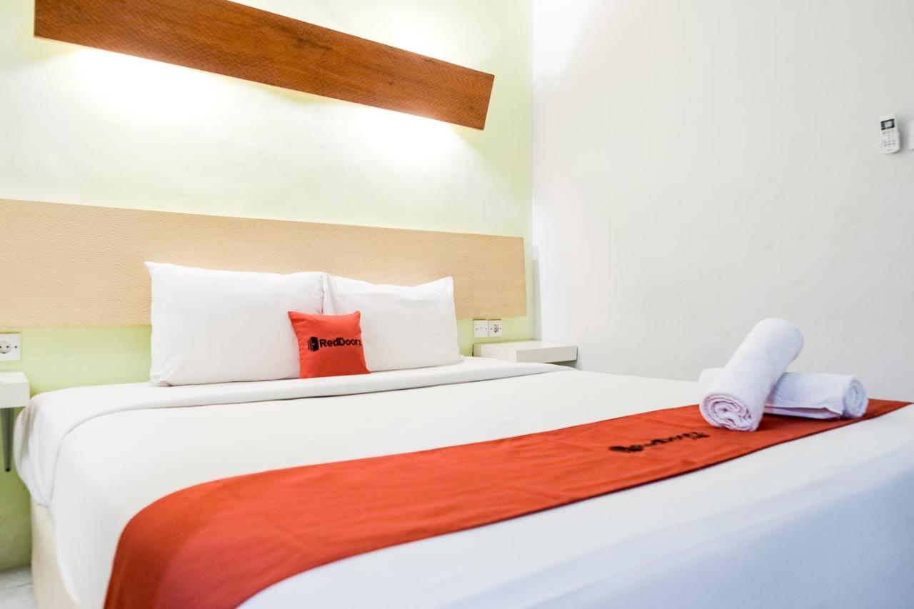 RedDoorz Plus at Sunrise Hotel Sanur Exterior foto
