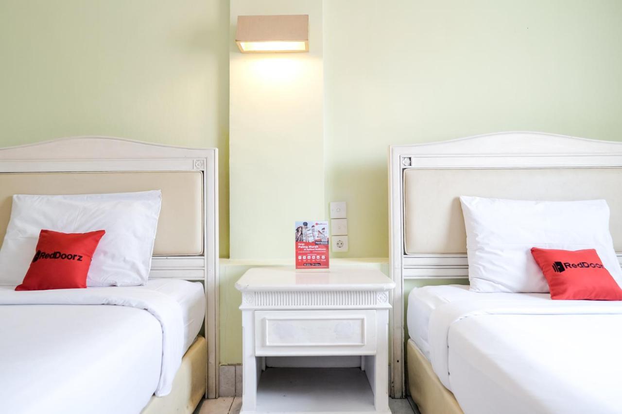 RedDoorz Plus at Sunrise Hotel Sanur Exterior foto